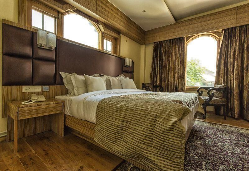 The Pride Inn Srīnagar Kültér fotó
